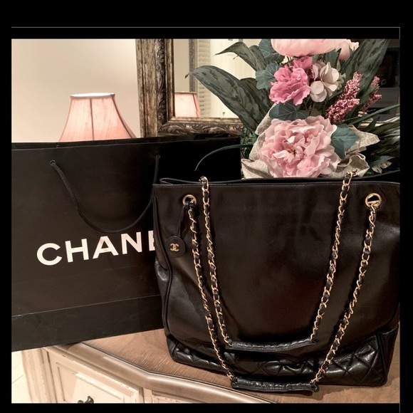 CHANEL Handbags - Chanel large tote
